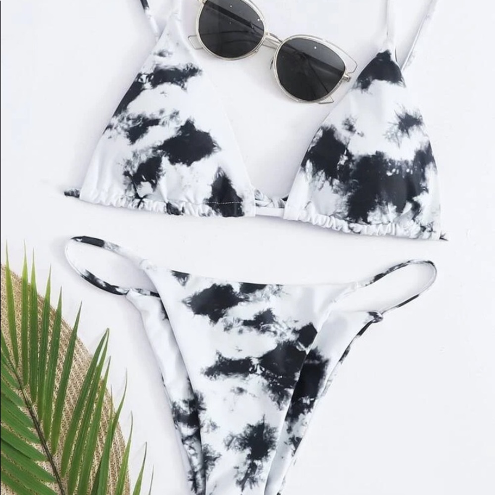 Triangle top two piece black and white tie-dye s-l